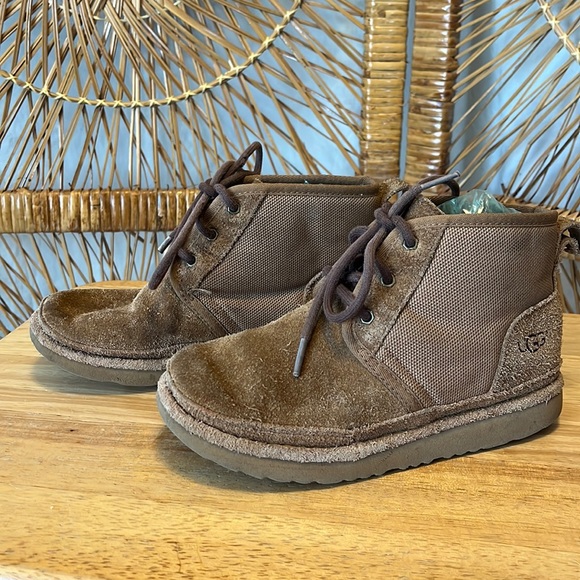 Ugg Kids Classic Neumel II Unlined Chestnut Lace Up Boots - Size 2 - Picture 1 of 13